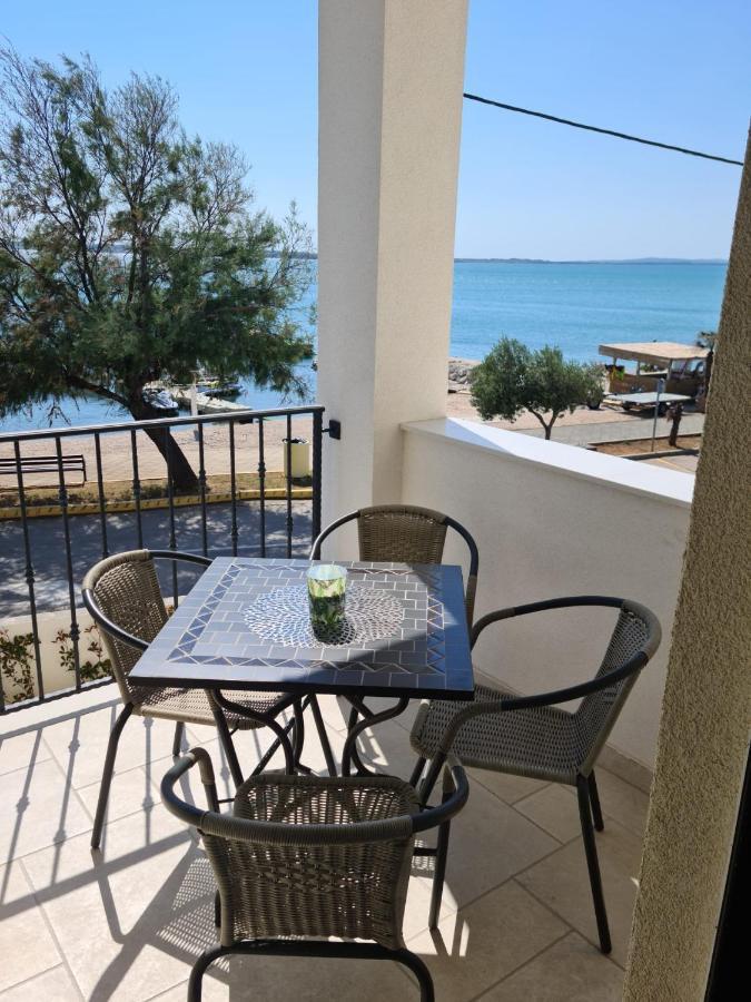 Appartments Akrapovic Vrsi Exteriér fotografie