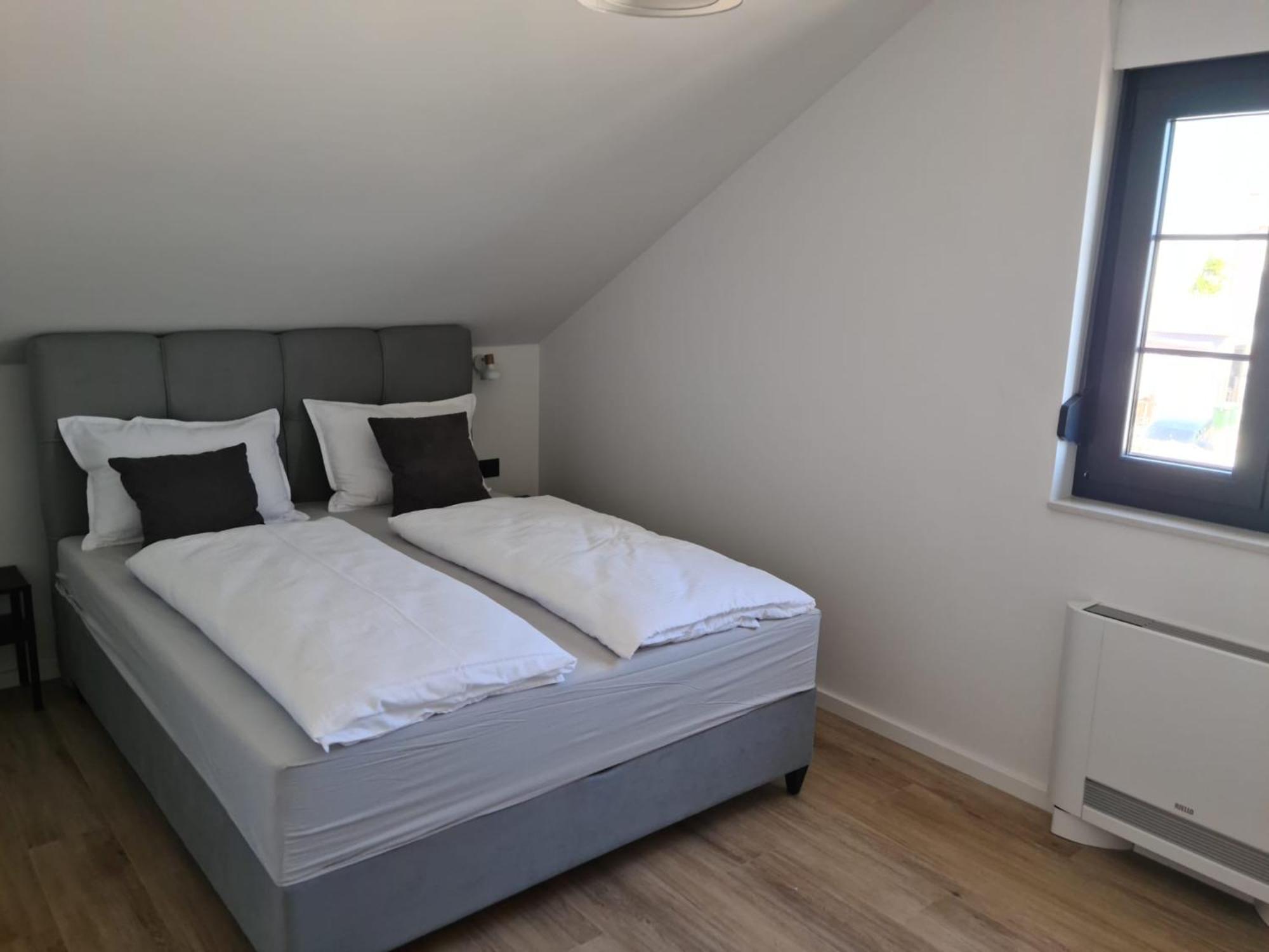 Appartments Akrapovic Vrsi Pokoj fotografie