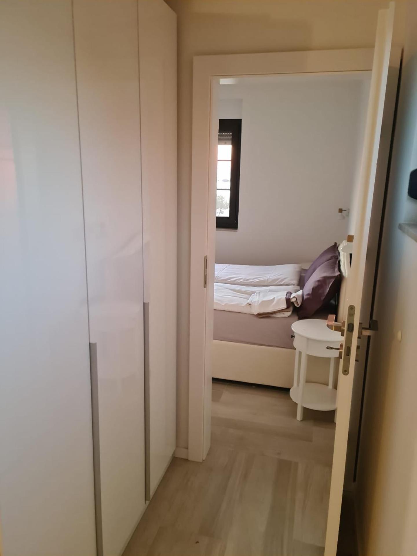 Appartments Akrapovic Vrsi Pokoj fotografie