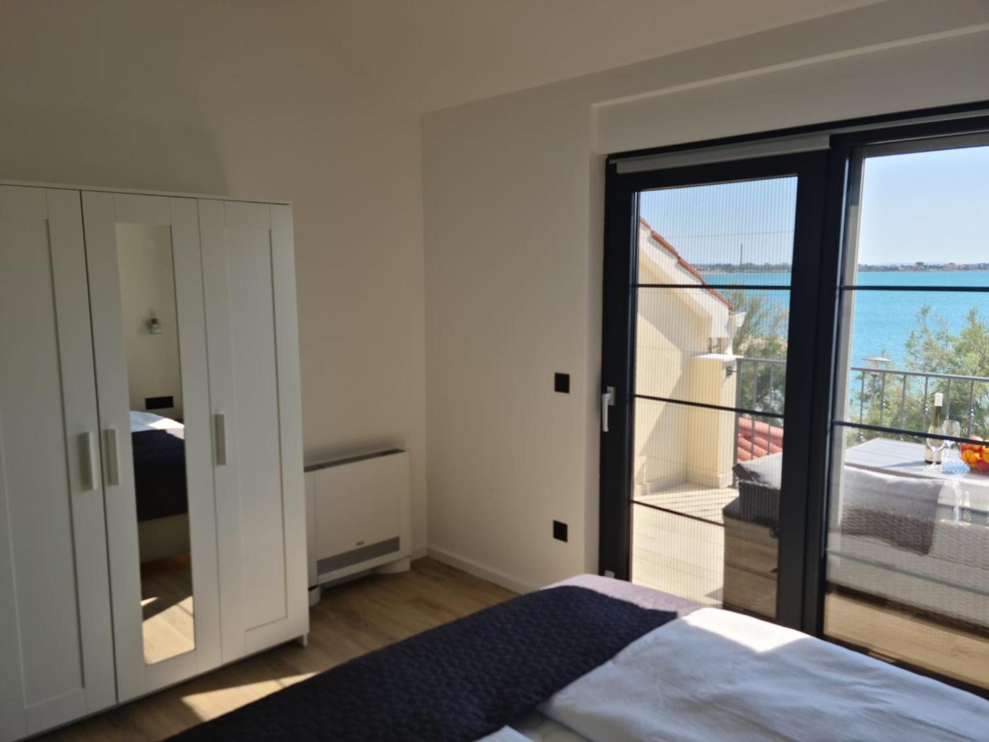 Appartments Akrapovic Vrsi Pokoj fotografie